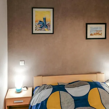 Holiday home 3 Bedroom Cozy Home In Lamballe-Armor